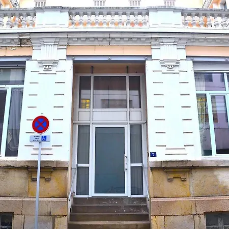 R-seven - Cosy - Bien Situe *